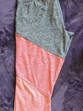 Athletic Works Heathered Gray, Orange And Pink. Capri Workout